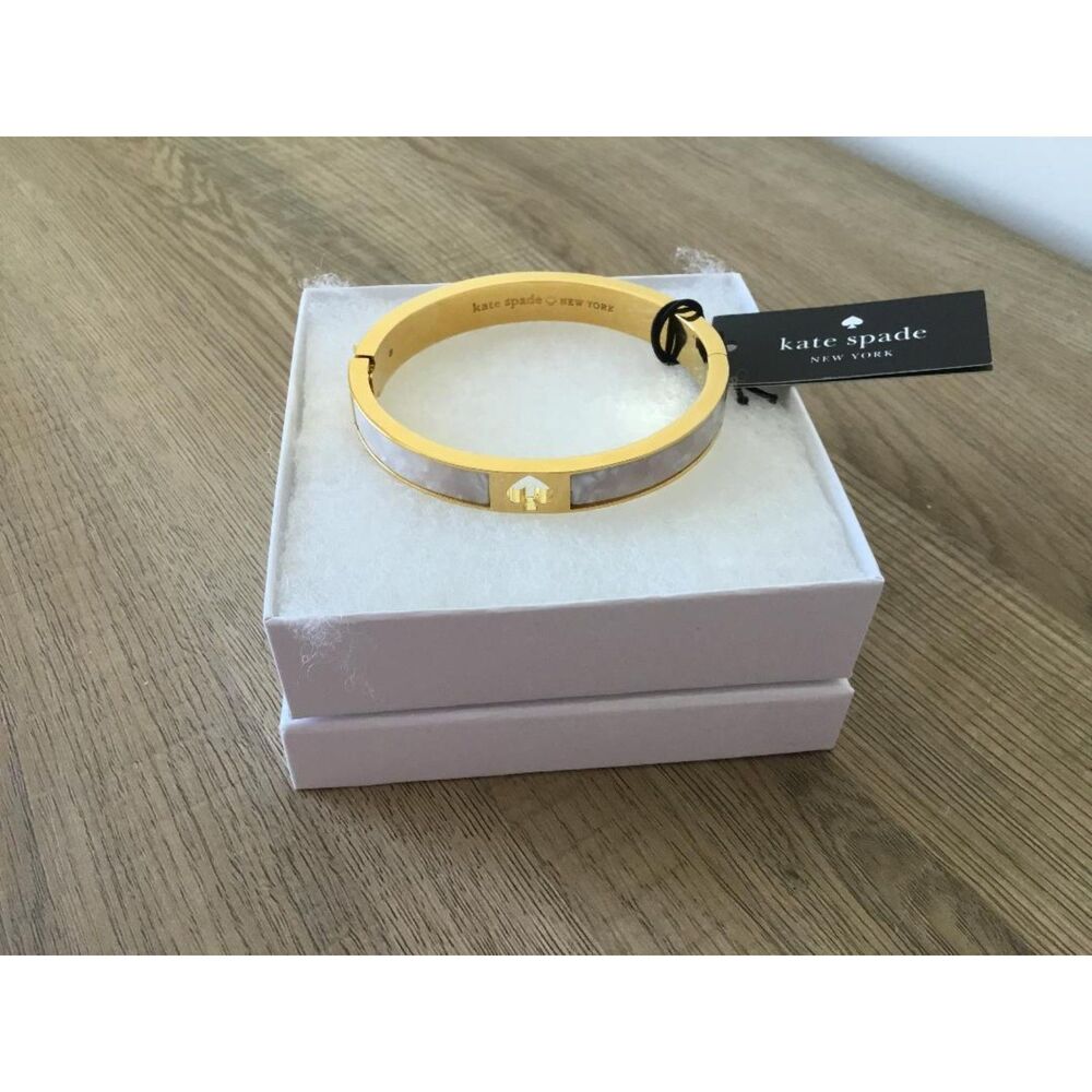 Kate Spade Hole Punch Spade Hinge Bangle Bracelet NWT $99 - Picture 4 of 4